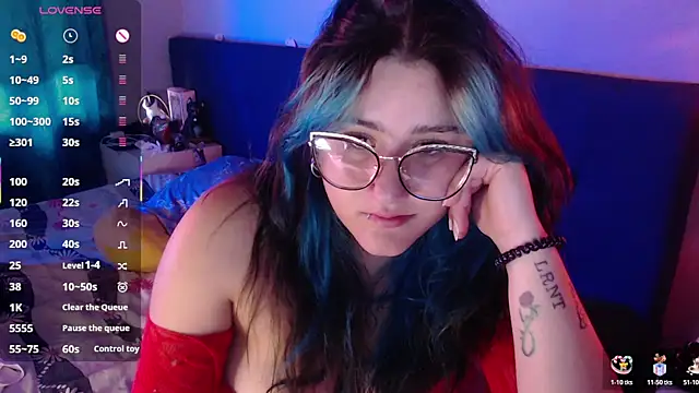 Snapshot of luna_palmerau chatting on July 7, 2026, 12:52 pm luna palmerau online show from July 7, 2026, 12:52 pm