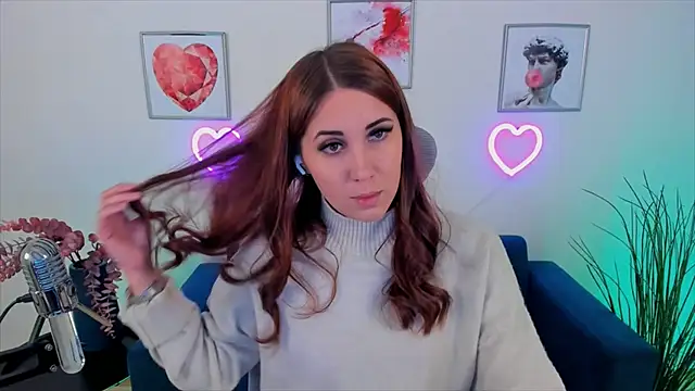 NellieMccaffrey online show from January 6, 2025, 4:26 am