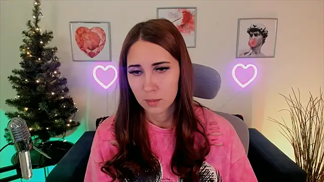 NellieMccaffrey online show from December 28, 2024, 1:18 am