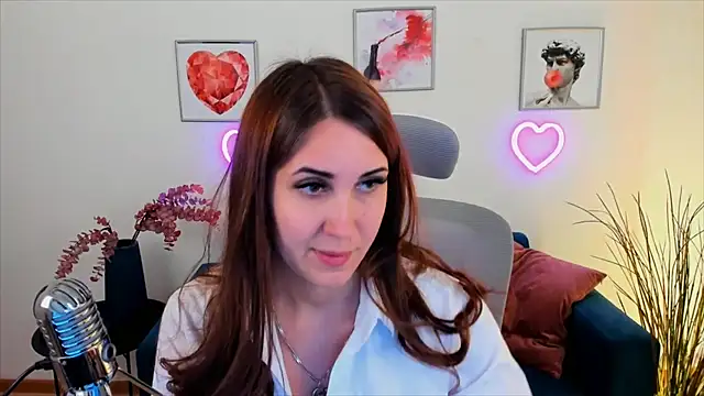 NellieMccaffrey online show from January 26, 2025, 10:46 pm