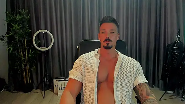 Snapshot of HaydenSpearss chatting on June 3, 2026, 12:28 pm HaydenSpearss online show from June 3, 2026, 12:28 pm