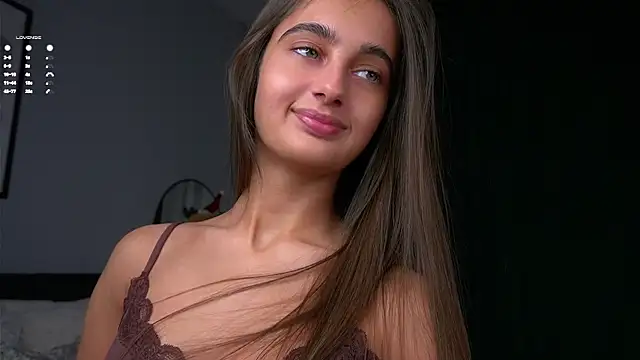 Snapshot of PiquingOgalala chatting on February 15, 2026, 1:06 am PiquingOgalala online show from February 15, 2026, 1:06 am