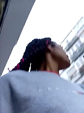 Laanegraofficial  online show from September 10, 2025, 5:34 pm