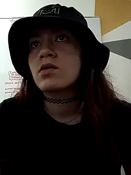 Snapshot of valeryy_rosse chatting on December 7, 2024, 1:57 pm valeryy rosse online show from December 7, 2024, 1:57 pm