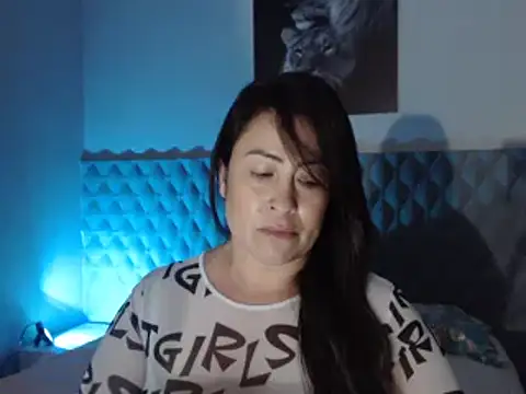 Snapshot of Sarahmonesexy chatting on February 17, 2025, 10:05 pm Sarahmonesexy online show from February 17, 2025, 10:05 pm