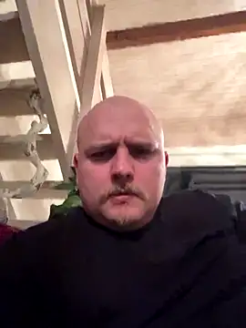 QueueFrenchie online show from November 12, 2025, 5:17 pm