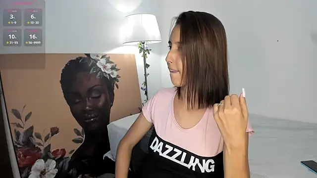 Snapshot of aleja_rythm chatting on October 18, 2025, 6:43 pm aleja rythm online show from October 18, 2025, 6:43 pm