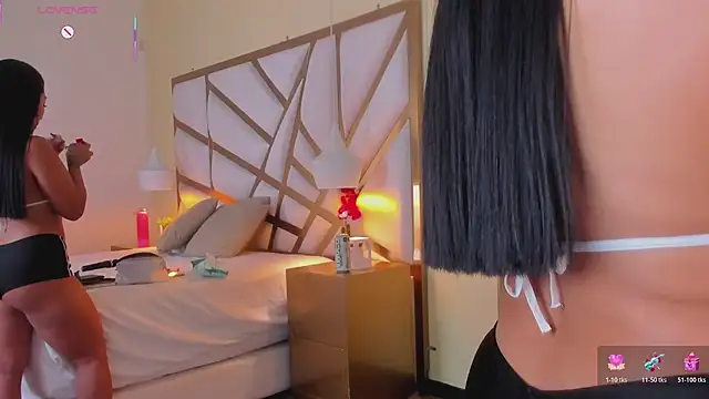 CarolineMaldonado online show from February 3, 2026, 12:43 pm