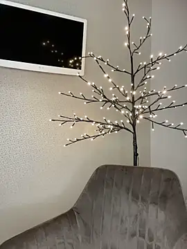 Polli Kiss online show from March 24, 2026, 7:25 pm