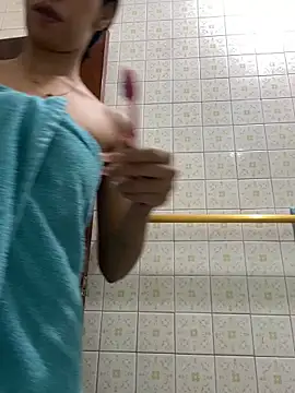 Snapshot of Lina10 chatting on February 14, 2026, 11:16 pm Lina10 online show from February 14, 2026, 11:16 pm