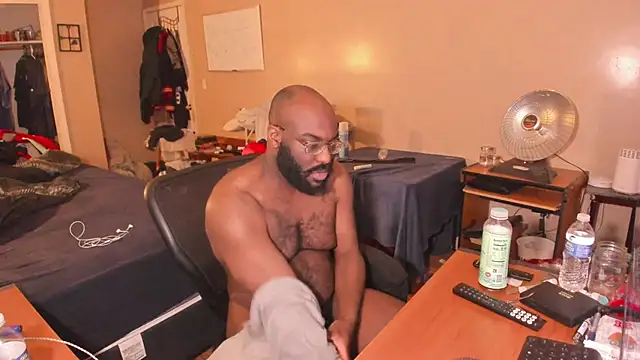 Snapshot of MrChuckDailyXXX chatting on February 25, 2026, 10:37 am MrChuckDailyXXX online show from February 25, 2026, 10:37 am