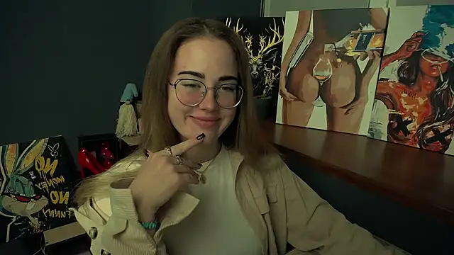 luxie milady online show from November 6, 2025, 1:48 pm