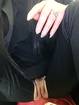 Snapshot of Hangem111 chatting on February 9, 2026, 2:53 am Hangem111 online show from February 9, 2026, 2:53 am