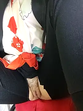 Snapshot of Hangem111 chatting on February 8, 2026, 2:42 am Hangem111 online show from February 8, 2026, 2:42 am