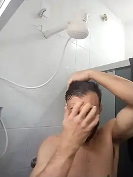 LopeseLua online show from September 26, 2025, 5:09 pm