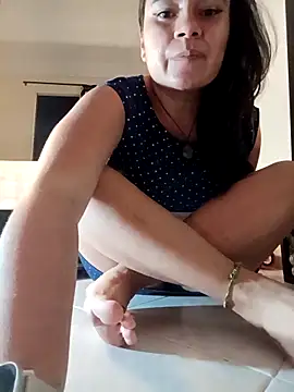 Snapshot of carlajames_ chatting on October 7, 2025, 11:50 pm carlajames online show from October 7, 2025, 11:50 pm