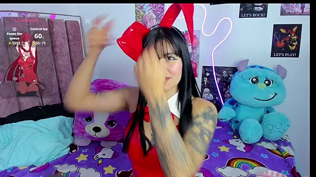 naoko kirino online show from March 10, 2026, 4:27 am