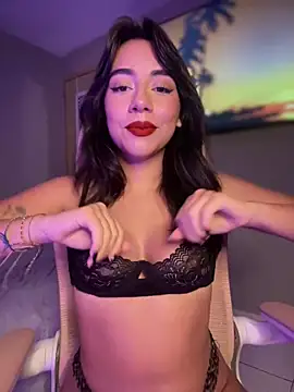 veronicaapink online show from March 6, 2025, 3:24 am