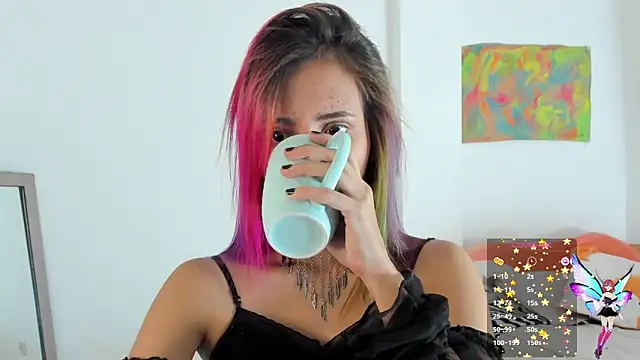 linnie  online show from January 24, 2025, 4:59 am