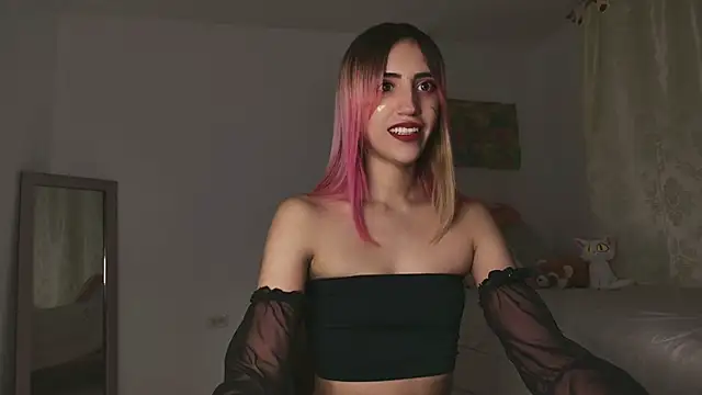 linnie  online show from March 8, 2025, 6:10 am