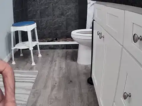 lou63ponce online show from February 18, 2025, 5:42 am