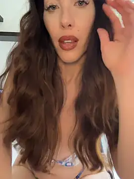 Eyline online show from April 11, 2026, 9:46 am