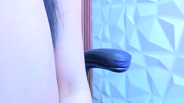 Snapshot of meribeth303av chatting on November 25, 2025, 4:18 pm meribeth303av online show from November 25, 2025, 4:18 pm