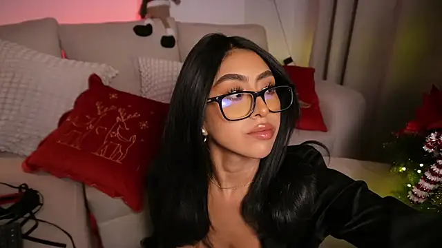 Sara albrecht online show from December 14, 2025, 3:02 am