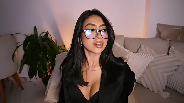 Sara albrecht online show from November 27, 2025, 2:34 am