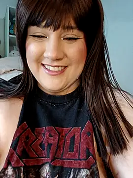 ItsNaiixa online show from April 24, 2026, 10:12 pm