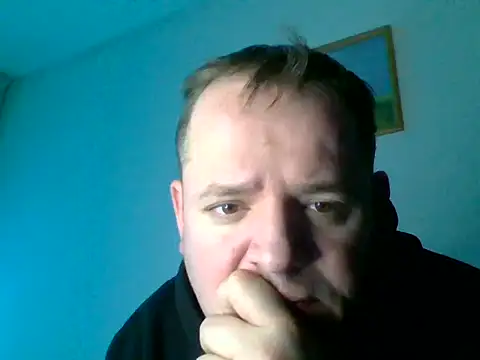 lobito1997 online show from March 17, 2025, 6:32 pm