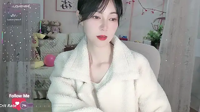 Lisa-s online show from October 26, 2025, 1:33 pm