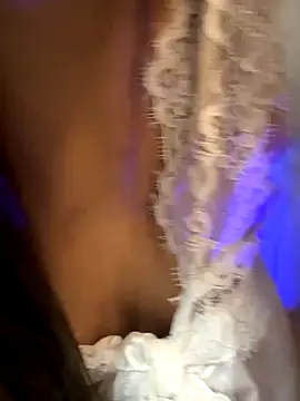 Lily candy X online show from September 9, 2025, 6:12 am