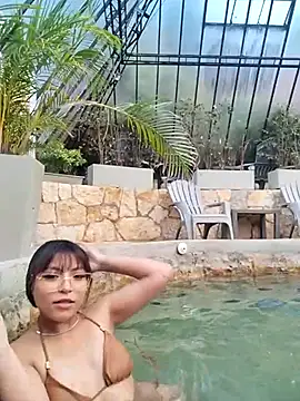 Lily candy X online show from February 7, 2025, 9:37 pm