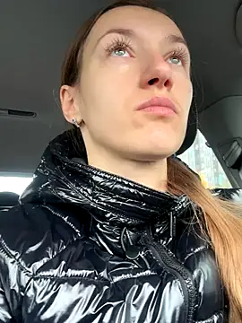 KateRedgar online show from November 2, 2025, 9:36 am