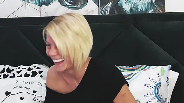 tanyagrey online show from September 29, 2025, 5:58 am