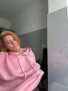 tanyagrey online show from March 14, 2025, 9:24 am