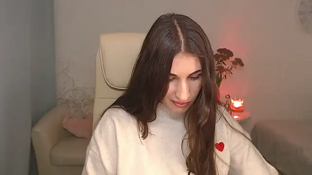 MaryMalory11 online show from November 4, 2025, 1:15 pm