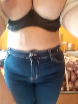 Snapshot of lamorbosa37 chatting on January 15, 2026, 12:30 pm lamorbosa37 online show from January 15, 2026, 12:30 pm