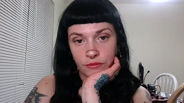 Snapshot of Marcelinegoddess chatting on March 13, 2025, 3:33 am Marcelinegoddess online show from March 13, 2025, 3:33 am