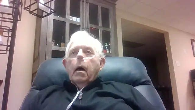 bootlegmanz online show from November 29, 2025, 8:20 pm