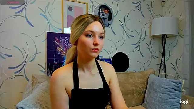 Snapshot of Agatha_weiss chatting on April 11, 2026, 6:11 pm Agatha weiss online show from April 11, 2026, 6:11 pm