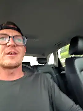 Snapshot of TheSouthernKing chatting on September 27, 2025, 12:55 pm TheSouthernKing online show from September 27, 2025, 12:55 pm