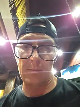 Snapshot of TheSouthernKing chatting on January 10, 2026, 8:04 pm TheSouthernKing online show from January 10, 2026, 8:04 pm