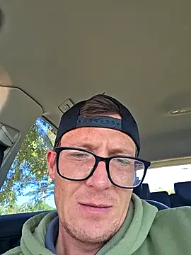 Snapshot of TheSouthernKing chatting on September 15, 2025, 7:20 am TheSouthernKing online show from September 15, 2025, 7:20 am