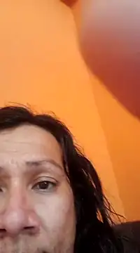 Snapshot of miicheele32 chatting on February 22, 2025, 7:34 am miicheele32 online show from February 22, 2025, 7:34 am