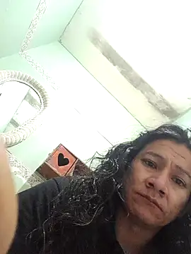 Snapshot of miicheele32 chatting on February 5, 2025, 7:42 pm miicheele32 online show from February 5, 2025, 7:42 pm