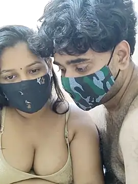 Snapshot of IND_COUPLE1 chatting on January 5, 2025, 12:42 pm IND COUPLE1 online show from January 5, 2025, 12:42 pm