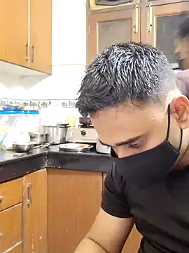 Snapshot of IND_COUPLE1 chatting on February 20, 2025, 4:25 pm IND COUPLE1 online show from February 20, 2025, 4:25 pm