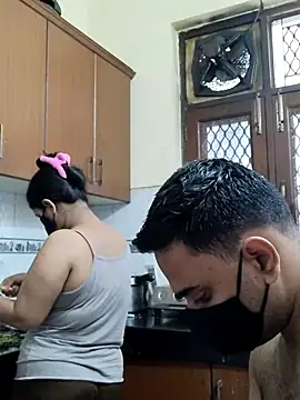 Snapshot of IND_COUPLE1 chatting on March 1, 2025, 7:41 am IND COUPLE1 online show from March 1, 2025, 7:41 am